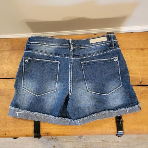 Tommy Bahama Girls distressed cuff shorts size 14 - Picture 2 of 4